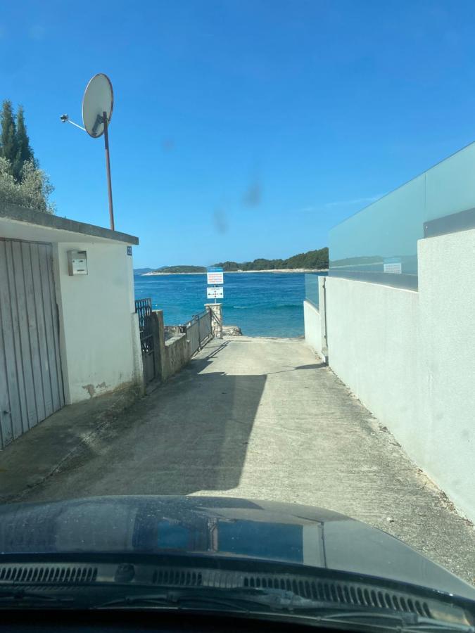Mia Mobile Home With Jacuzzi Ždrelac Exterior foto